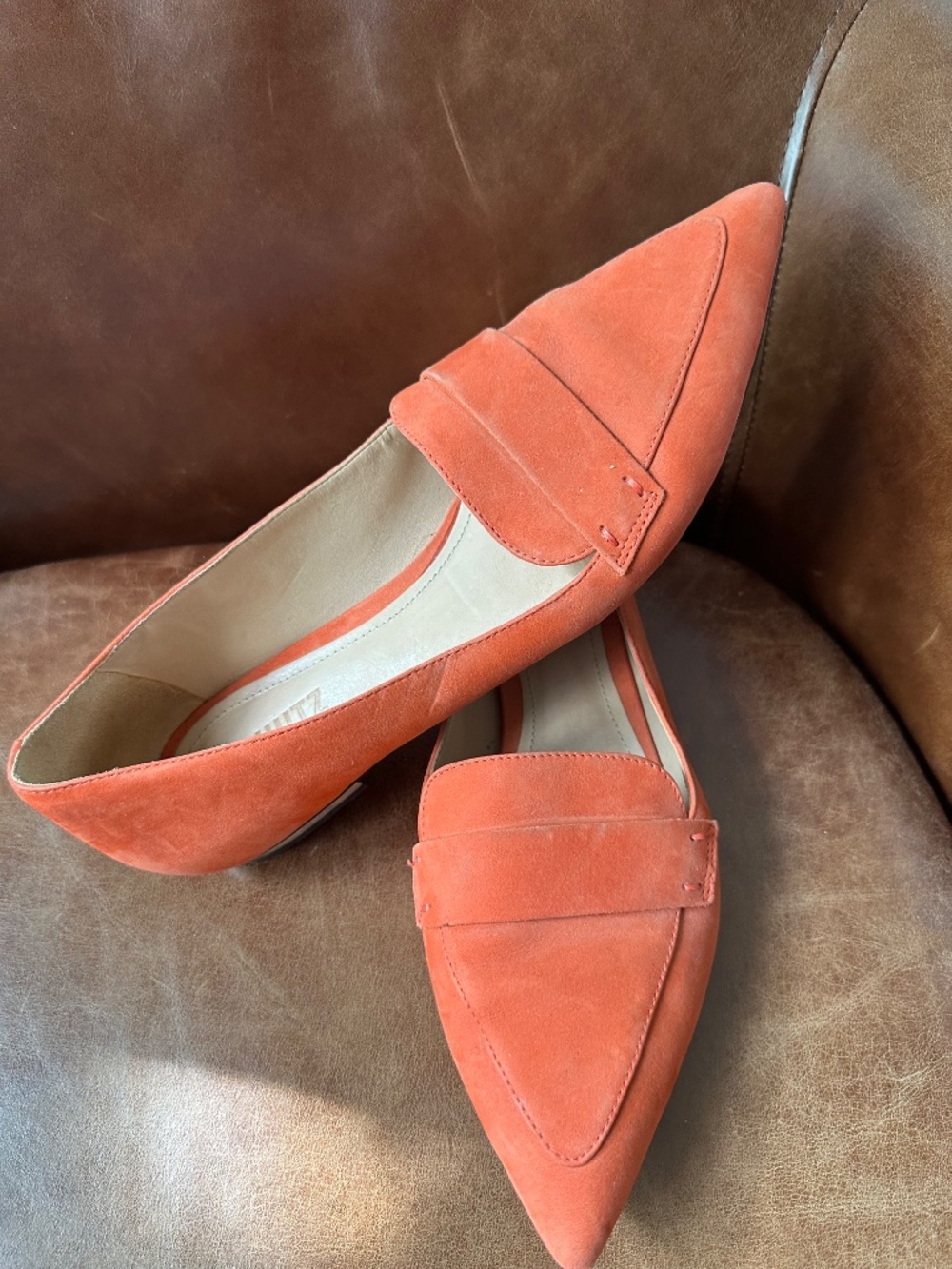 Schutz orange suede pointy toe flats - Picture 2 of 4